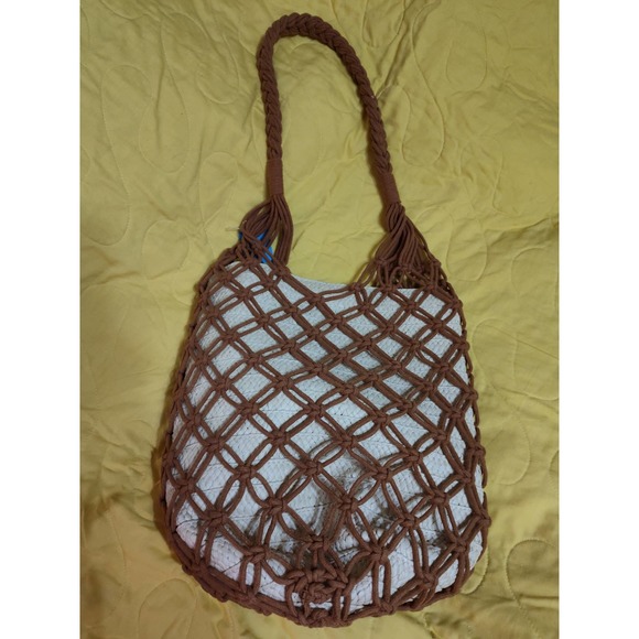 Knotted Macramé Shoulder Bag - Picture 2 of 5